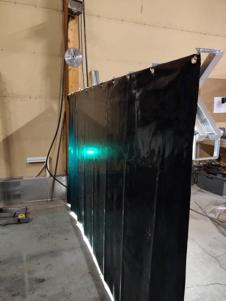 Image of Saksiverho HSK-seinäkiinnitysmalli